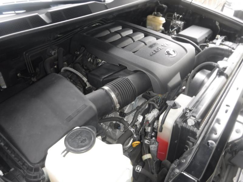 Toyota Tundra SR5 CrewMax 4.6L 2WD 2011