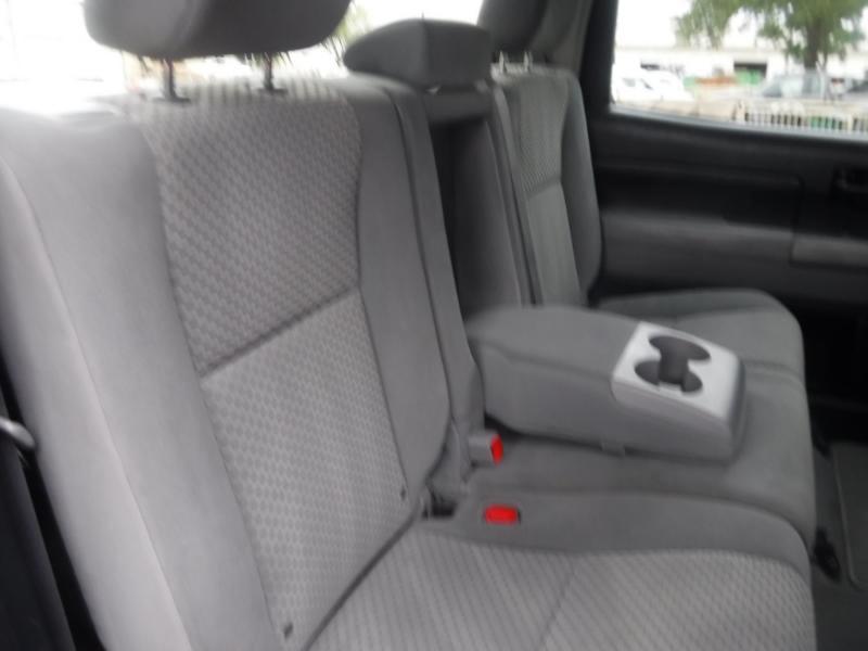 Toyota Tundra SR5 CrewMax 4.6L 2WD 2011