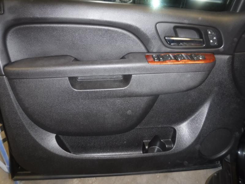 Chevrolet Suburban LTZ 1500 4WD 2012
