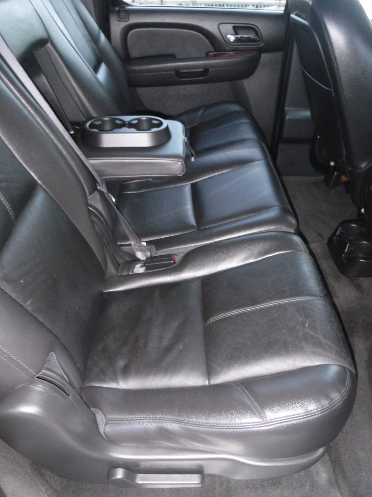Chevrolet Suburban LTZ 1500 4WD 2012