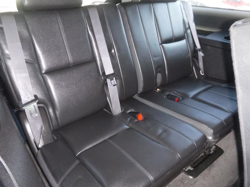Chevrolet Suburban LTZ 1500 4WD 2012