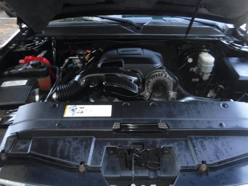 Chevrolet Suburban LTZ 1500 4WD 2012