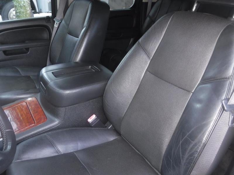 Chevrolet Suburban LTZ 1500 4WD 2012