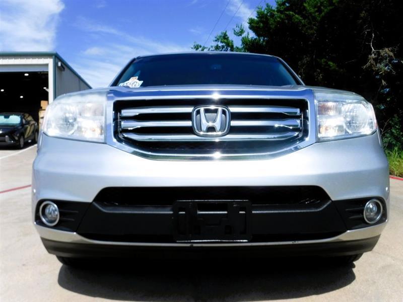 Honda Pilot Touring 2WD 5-Spd AT with DVD 2012