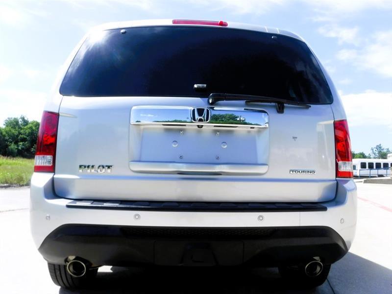 Honda Pilot Touring 2WD 5-Spd AT with DVD 2012
