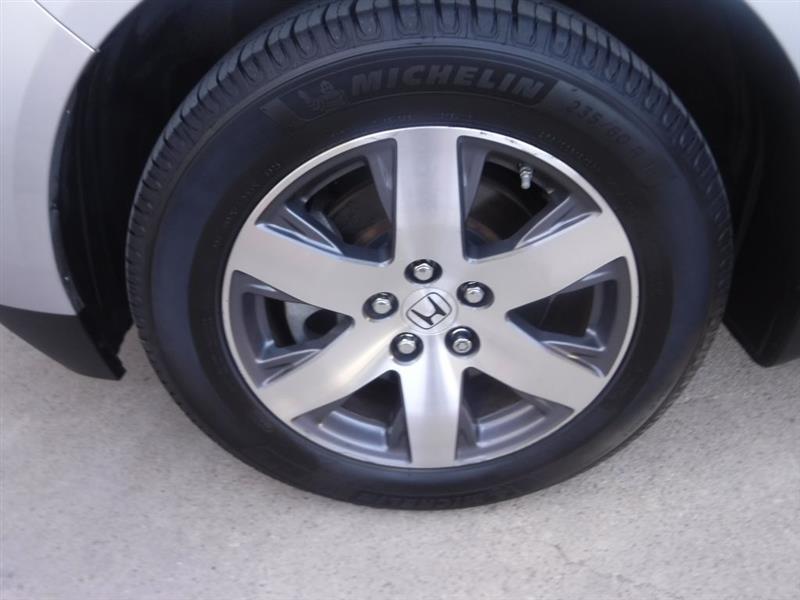 Honda Pilot Touring 2WD 5-Spd AT with DVD 2012