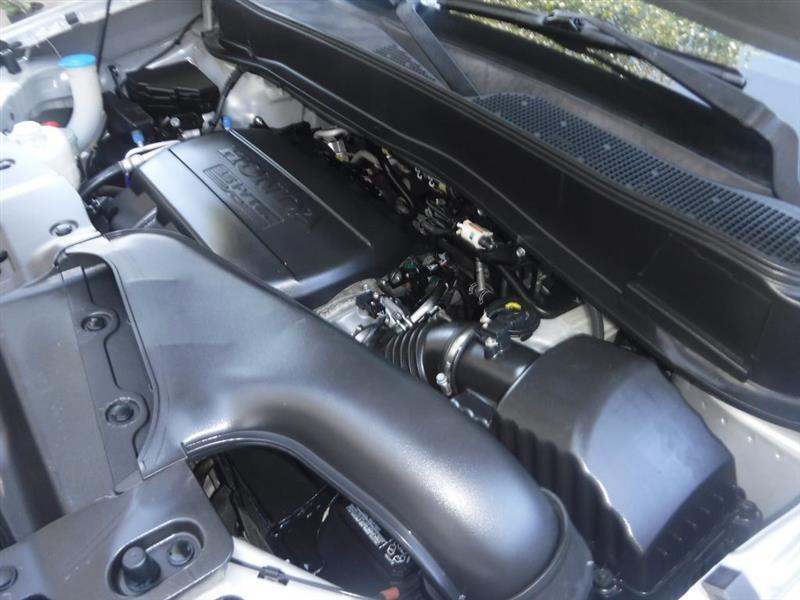 Honda Pilot Touring 2WD 5-Spd AT with DVD 2012