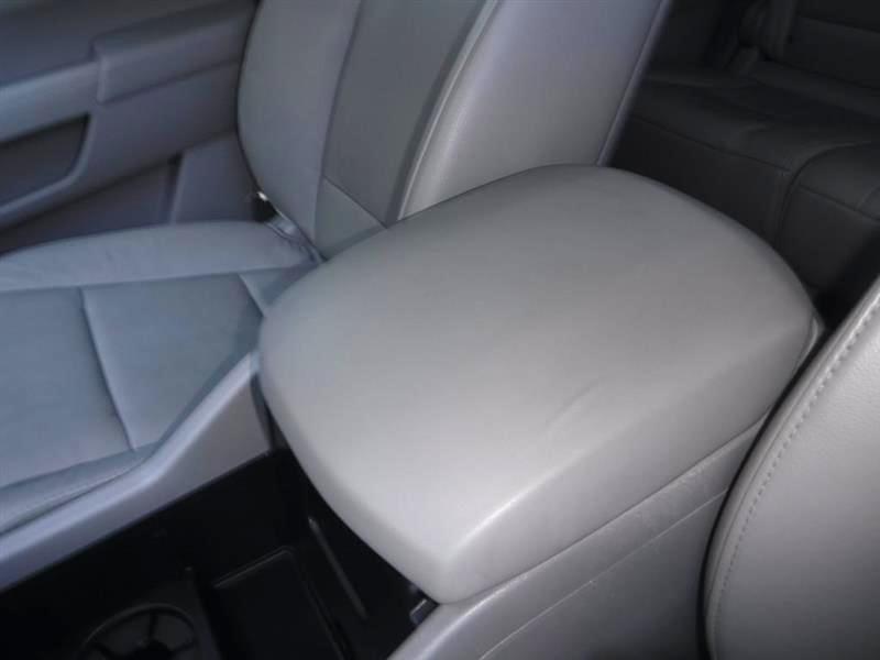 Honda Pilot Touring 2WD 5-Spd AT with DVD 2012