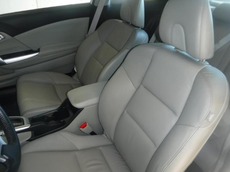 Honda Civic EX-L Coupe 5-Spd AT 2012