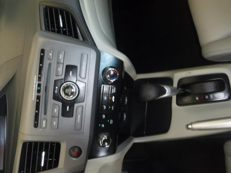 Honda Civic EX-L Coupe 5-Spd AT 2012