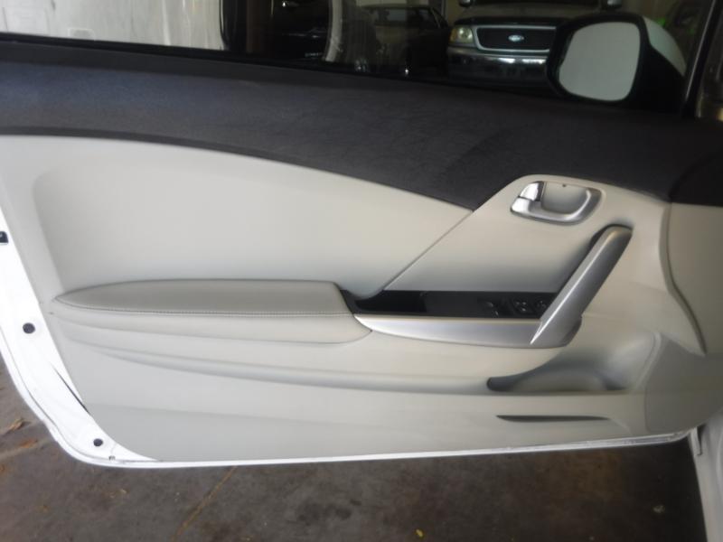 Honda Civic EX-L Coupe 5-Spd AT 2012