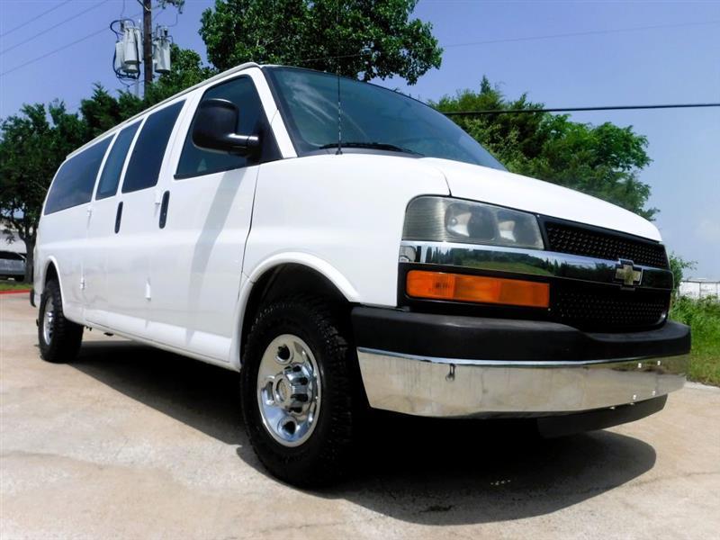 Chevrolet Express LT 3500 Extended 2012