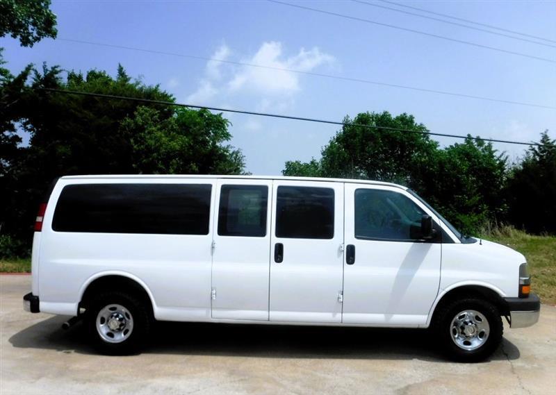 Chevrolet Express LT 3500 Extended 2012