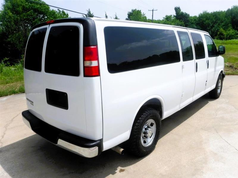 Chevrolet Express LT 3500 Extended 2012