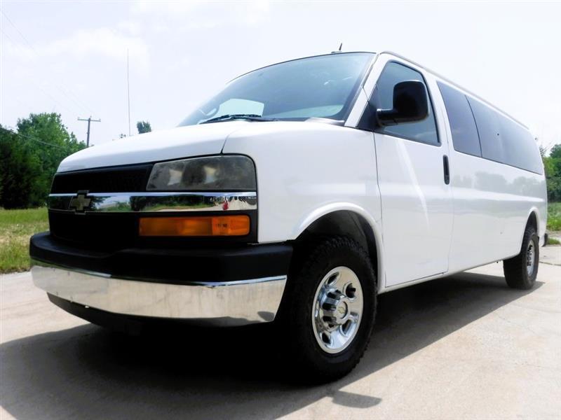 Chevrolet Express LT 3500 Extended 2012