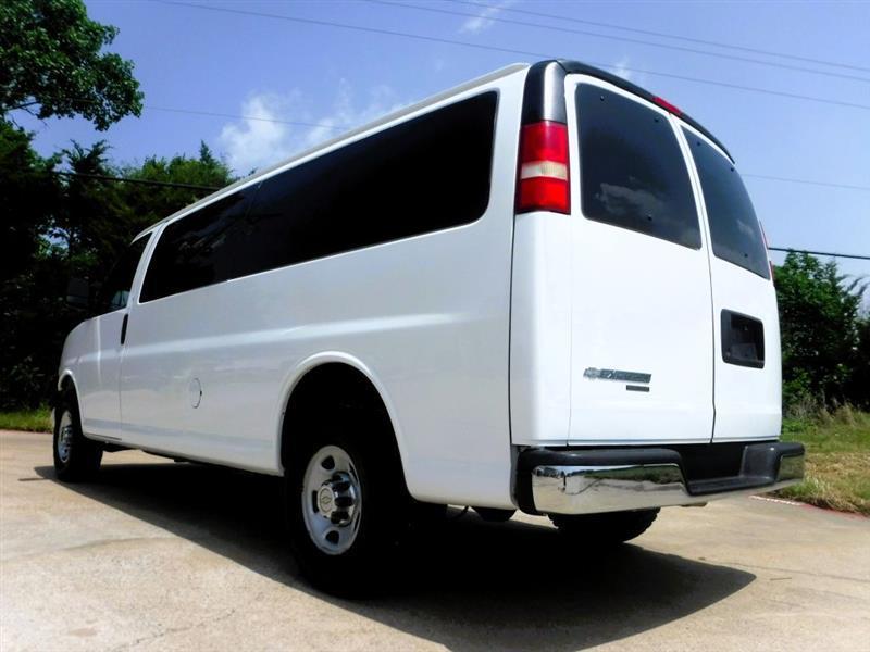 Chevrolet Express LT 3500 Extended 2012