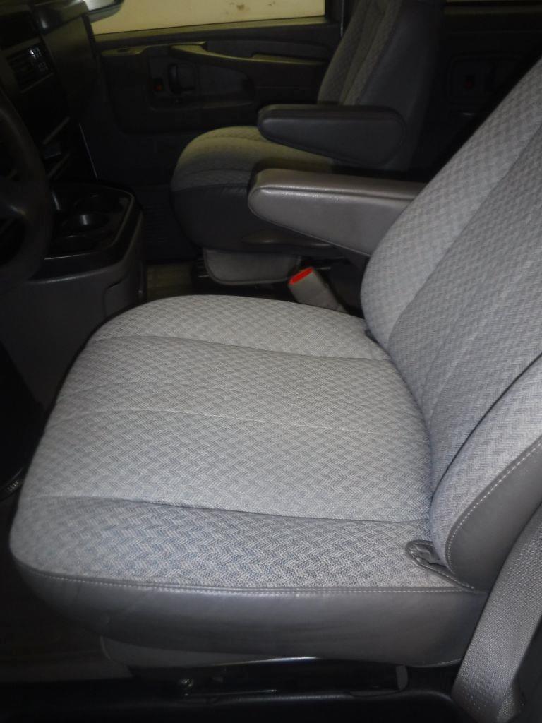Chevrolet Express LT 3500 Extended 2012