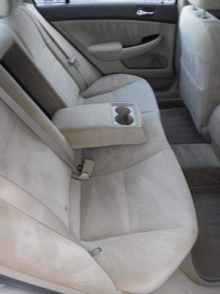 Honda Accord LX sedan AT 2003