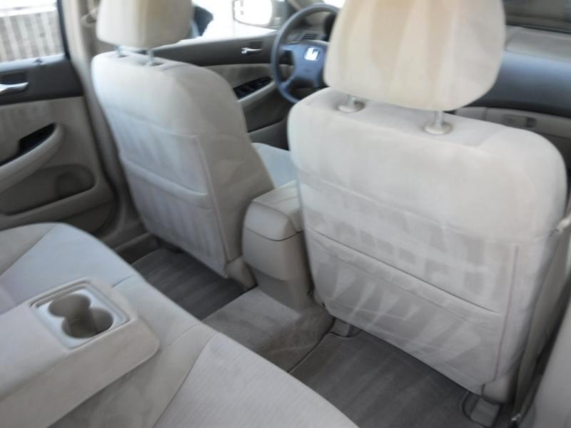 Honda Accord LX sedan AT 2003