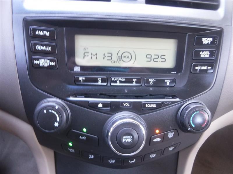Honda Accord LX sedan AT 2003