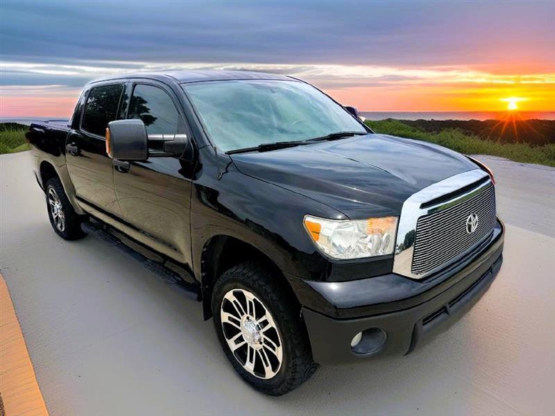 Toyota Tundra Tundra-Grade CrewMax 5.7L FFV 4WD 2012