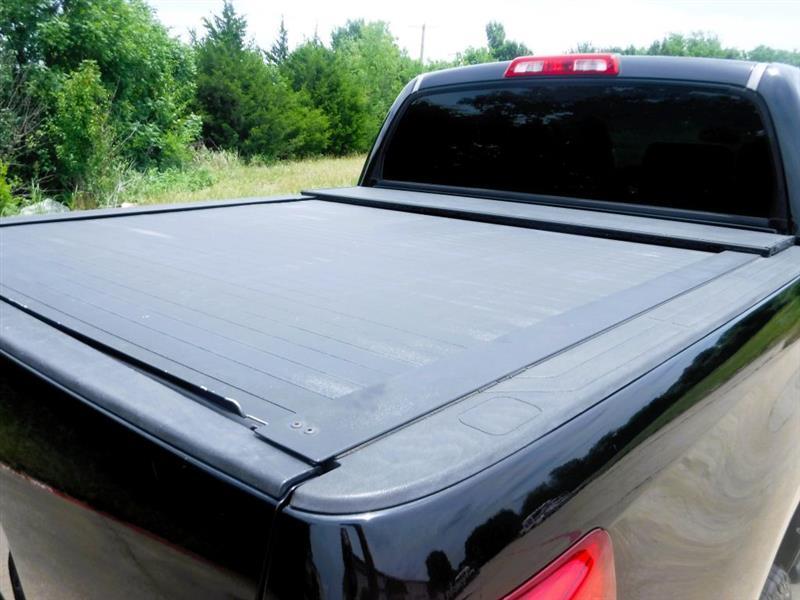 Toyota Tundra Tundra-Grade CrewMax 5.7L FFV 4WD 2012