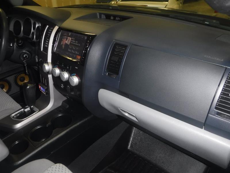 Toyota Tundra Tundra-Grade CrewMax 5.7L FFV 4WD 2012