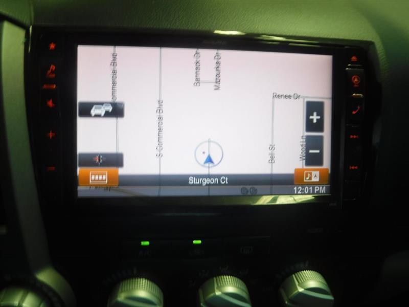 Toyota Tundra Tundra-Grade CrewMax 5.7L FFV 4WD 2012