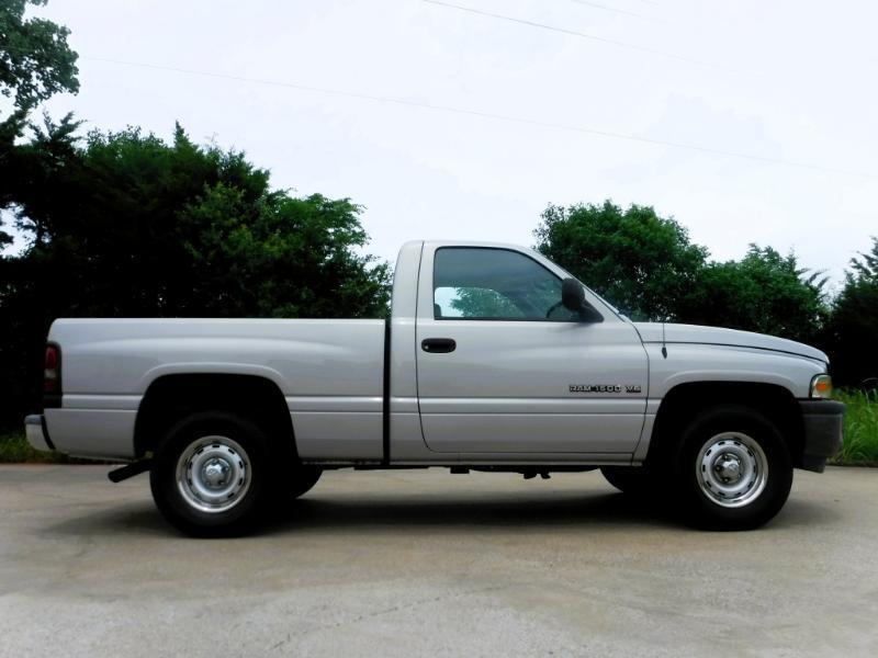 Dodge Ram 1500 ST Regular Cab 2WD 2001