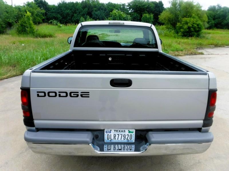 Dodge Ram 1500 ST Regular Cab 2WD 2001