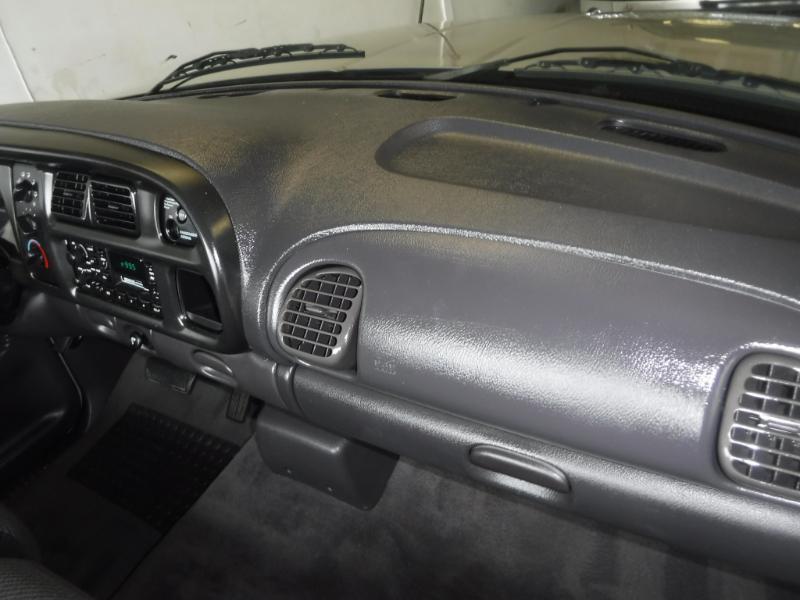 Dodge Ram 1500 ST Regular Cab 2WD 2001