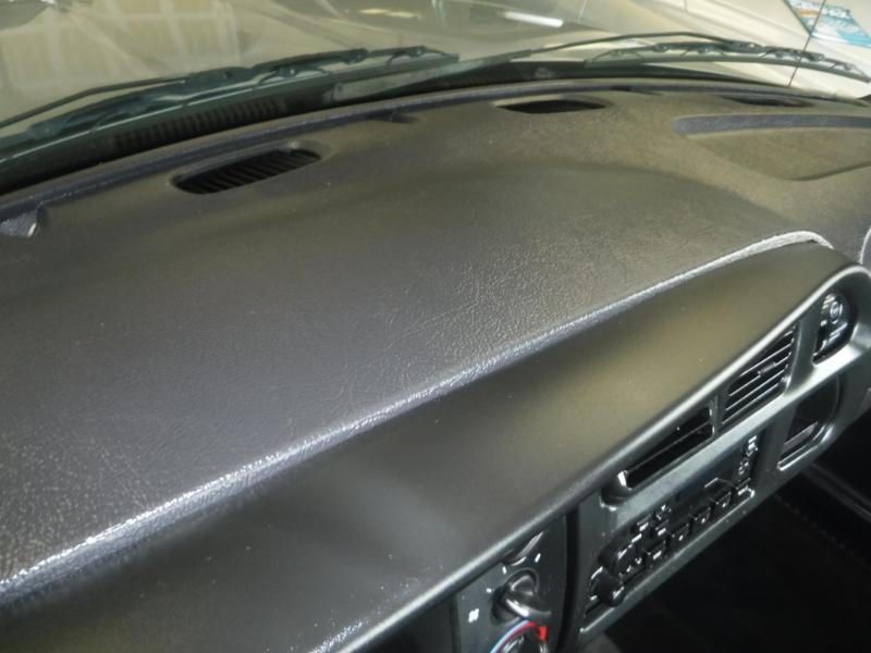 Dodge Ram 1500 ST Regular Cab 2WD 2001