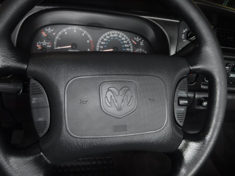 Dodge Ram 1500 ST Regular Cab 2WD 2001