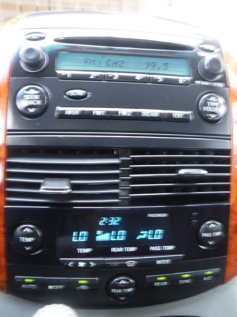 Toyota Sienna XLE FWD 2009