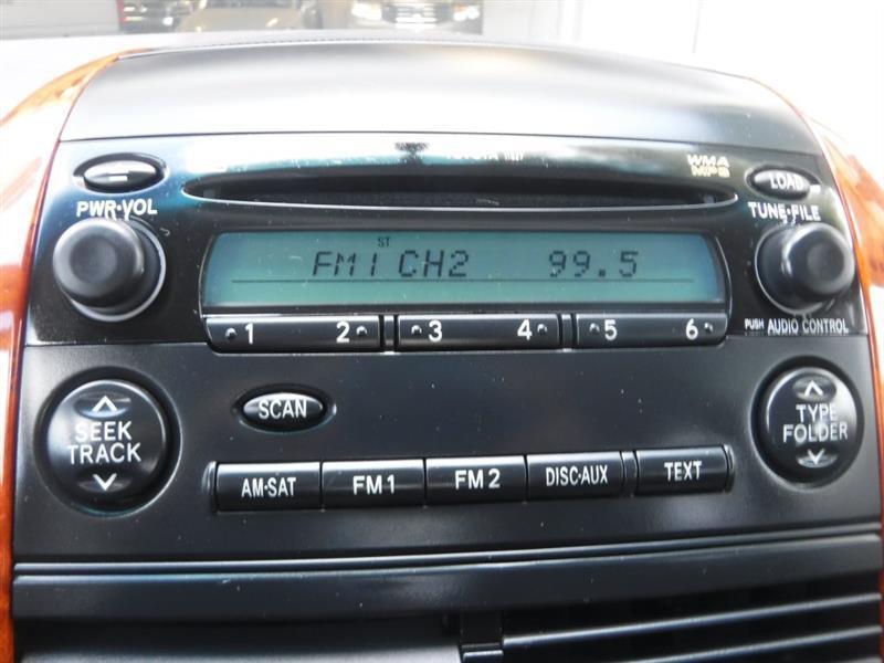 Toyota Sienna XLE FWD 2009