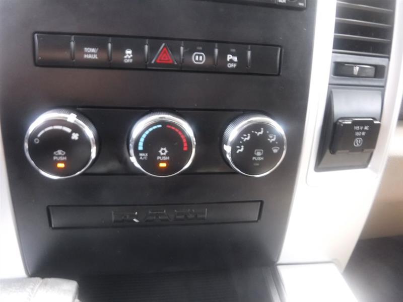 Dodge 1500 SLT Crew Cab 4WD 2012