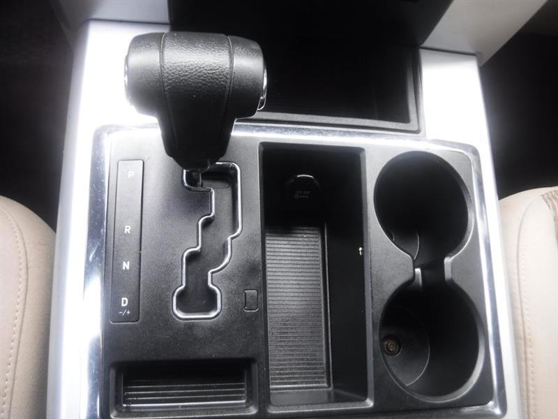 Dodge 1500 SLT Crew Cab 4WD 2012