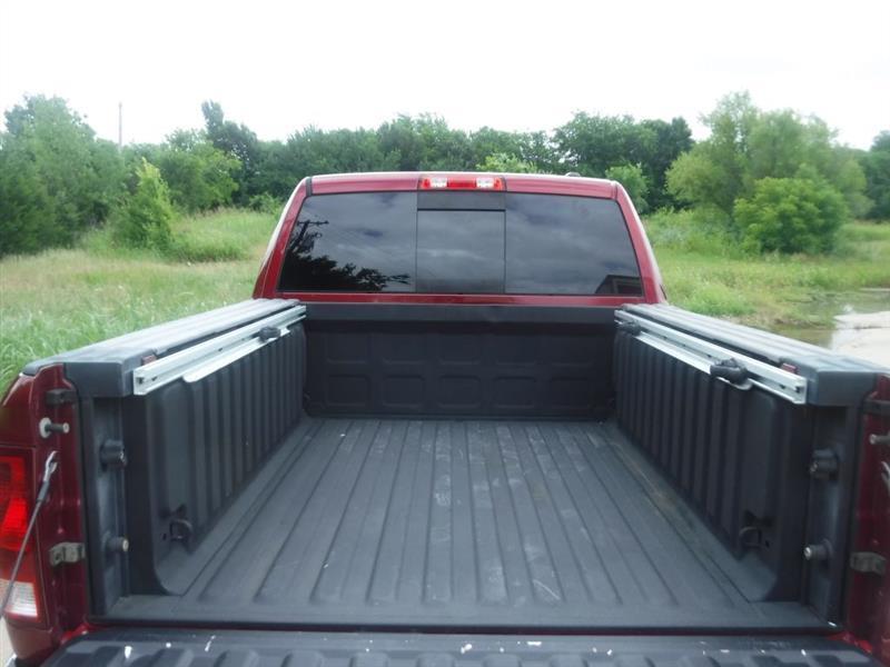 Dodge 1500 SLT Crew Cab 4WD 2012