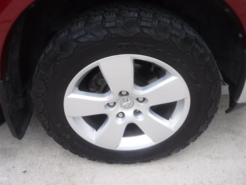Dodge 1500 SLT Crew Cab 4WD 2012