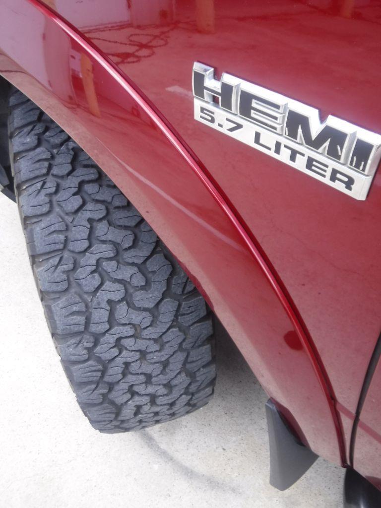 Dodge 1500 SLT Crew Cab 4WD 2012
