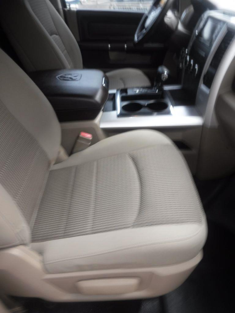 Dodge 1500 SLT Crew Cab 4WD 2012