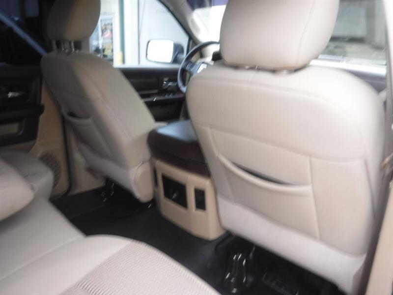 Dodge 1500 SLT Crew Cab 4WD 2012