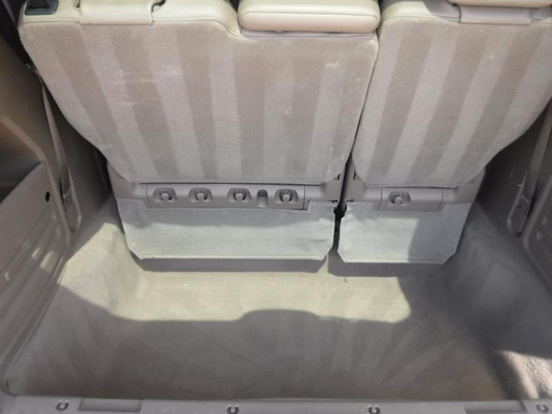 Chrysler Town & Country Touring-L 2012