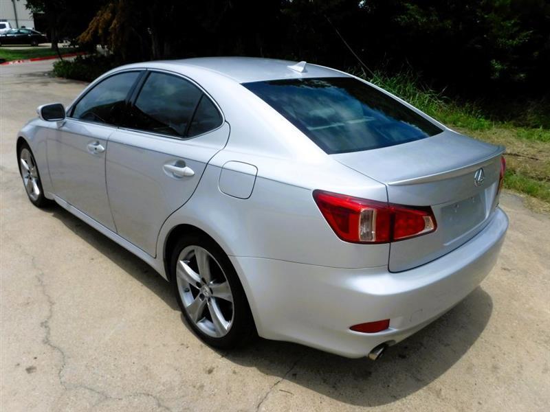 Lexus IS 250 RWD 2011