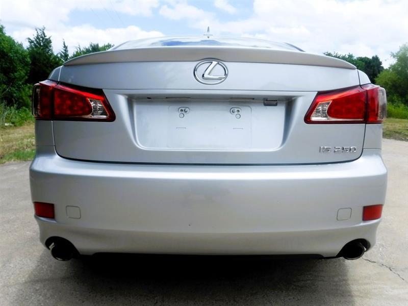 Lexus IS 250 RWD 2011