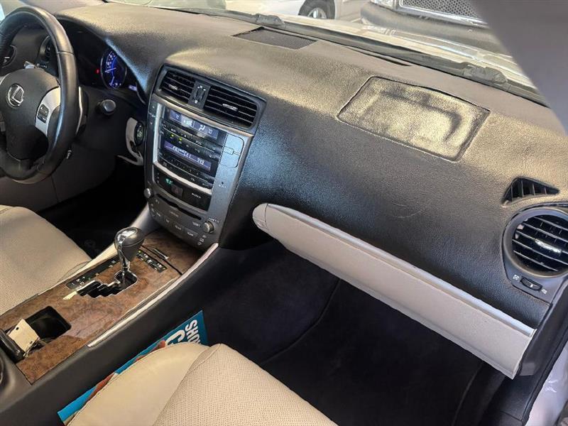 Lexus IS 250 RWD 2011