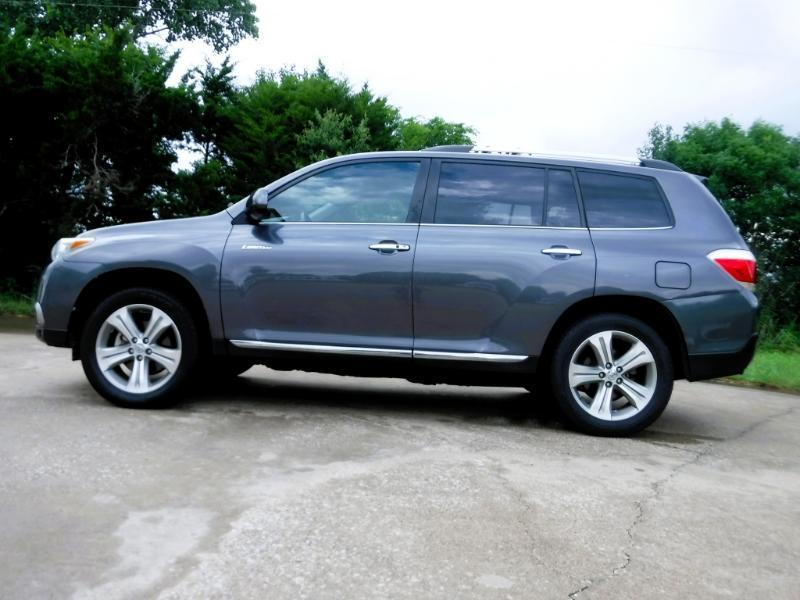 Toyota Highlander Limited 2WD 2012