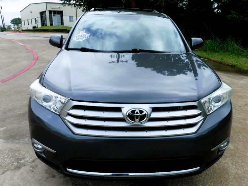Toyota Highlander Limited 2WD 2012