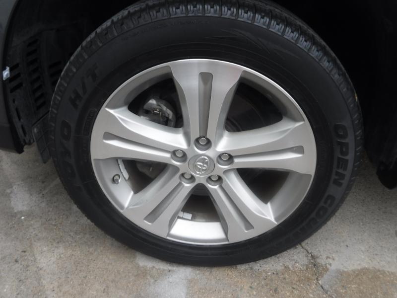 Toyota Highlander Limited 2WD 2012