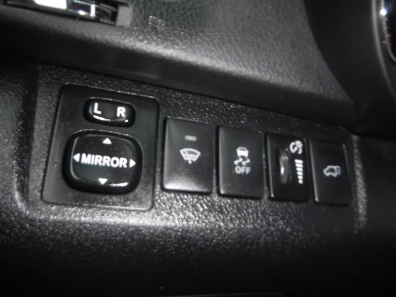 Toyota Highlander Limited 2WD 2012